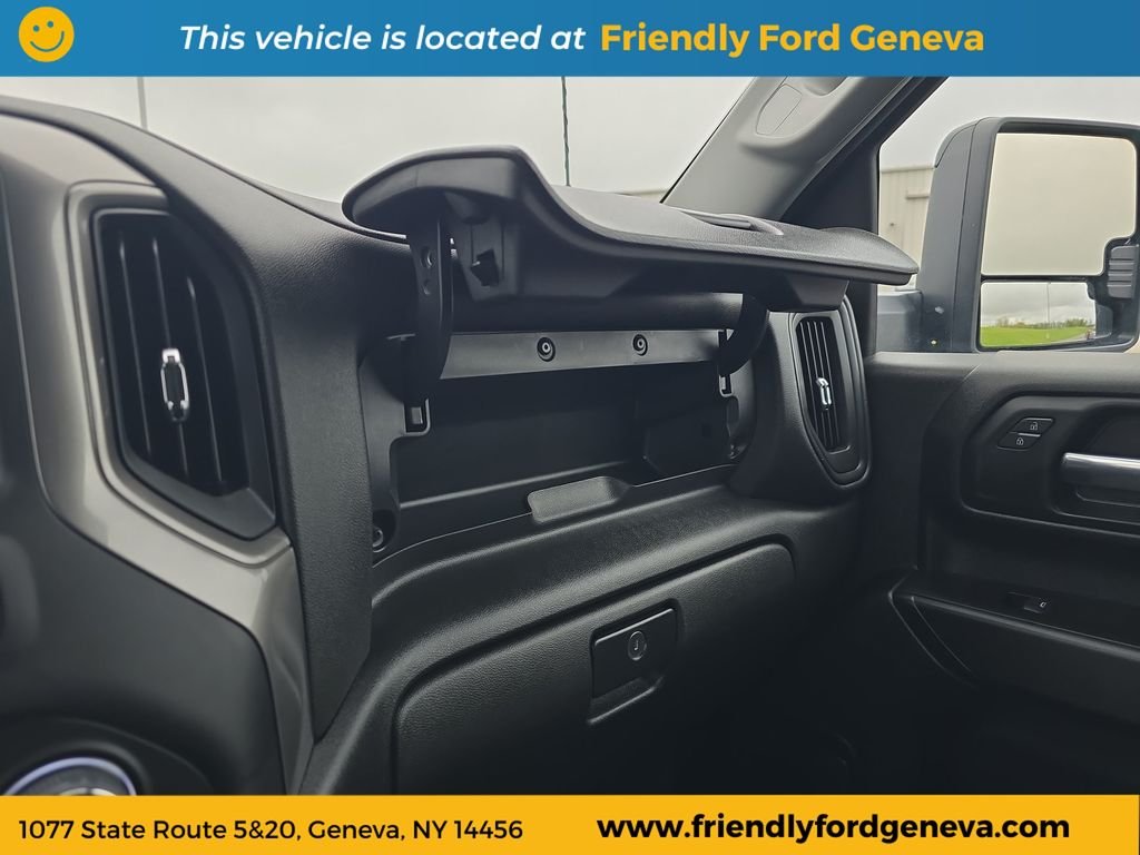Used 2025 Gray Chevrolet Custom image 28