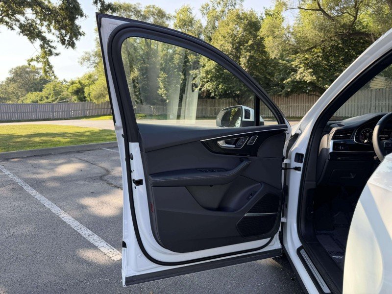 Certified Used 2025 Glacier White Metallic Audi Premium Plus image 19
