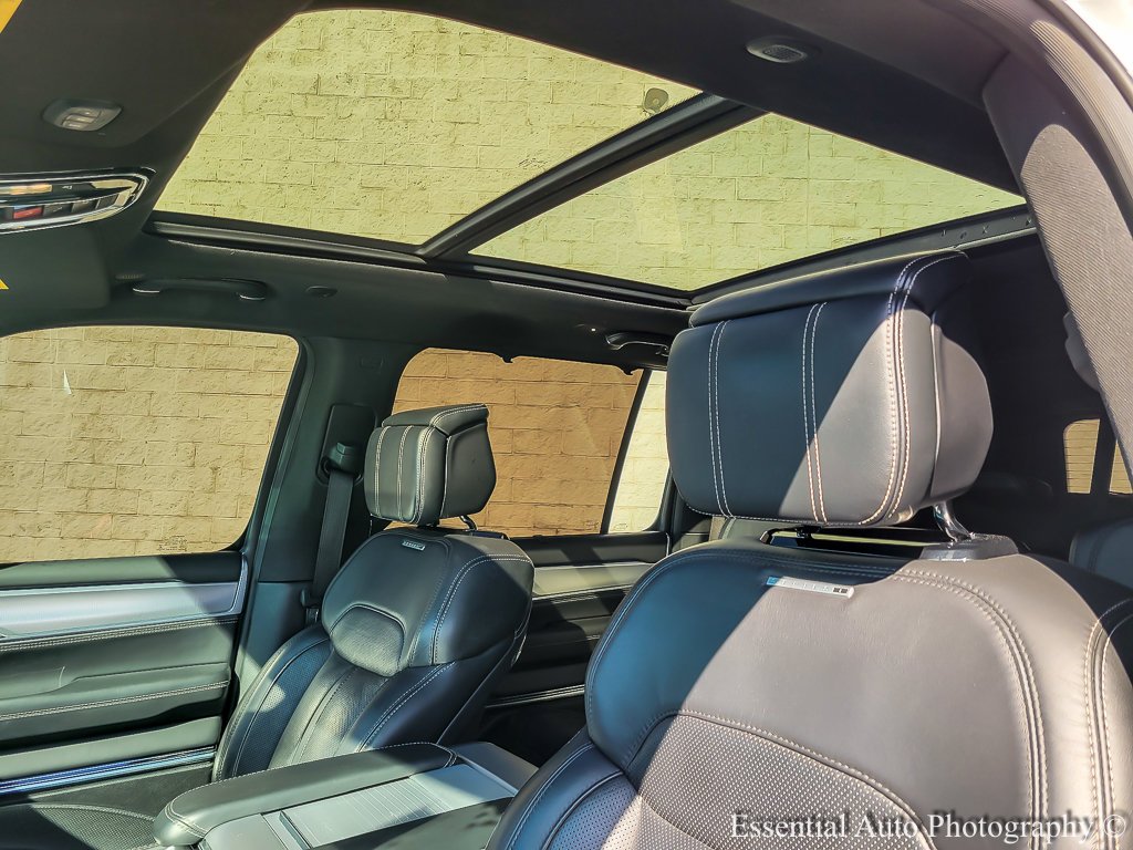 Used 2022 Bright White Clearcoat Jeep Series I image 9