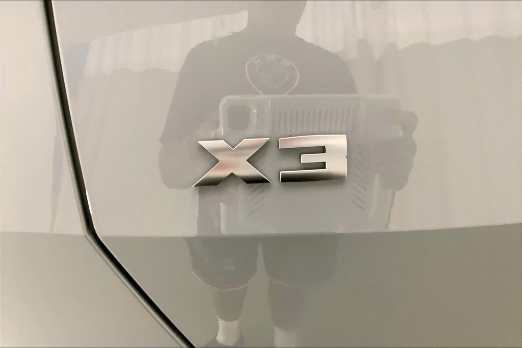 Used 2026 Brooklyn Grey Metallic BMW  image 7