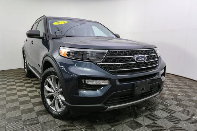 Used 2023 Blue Ford XLT image 3