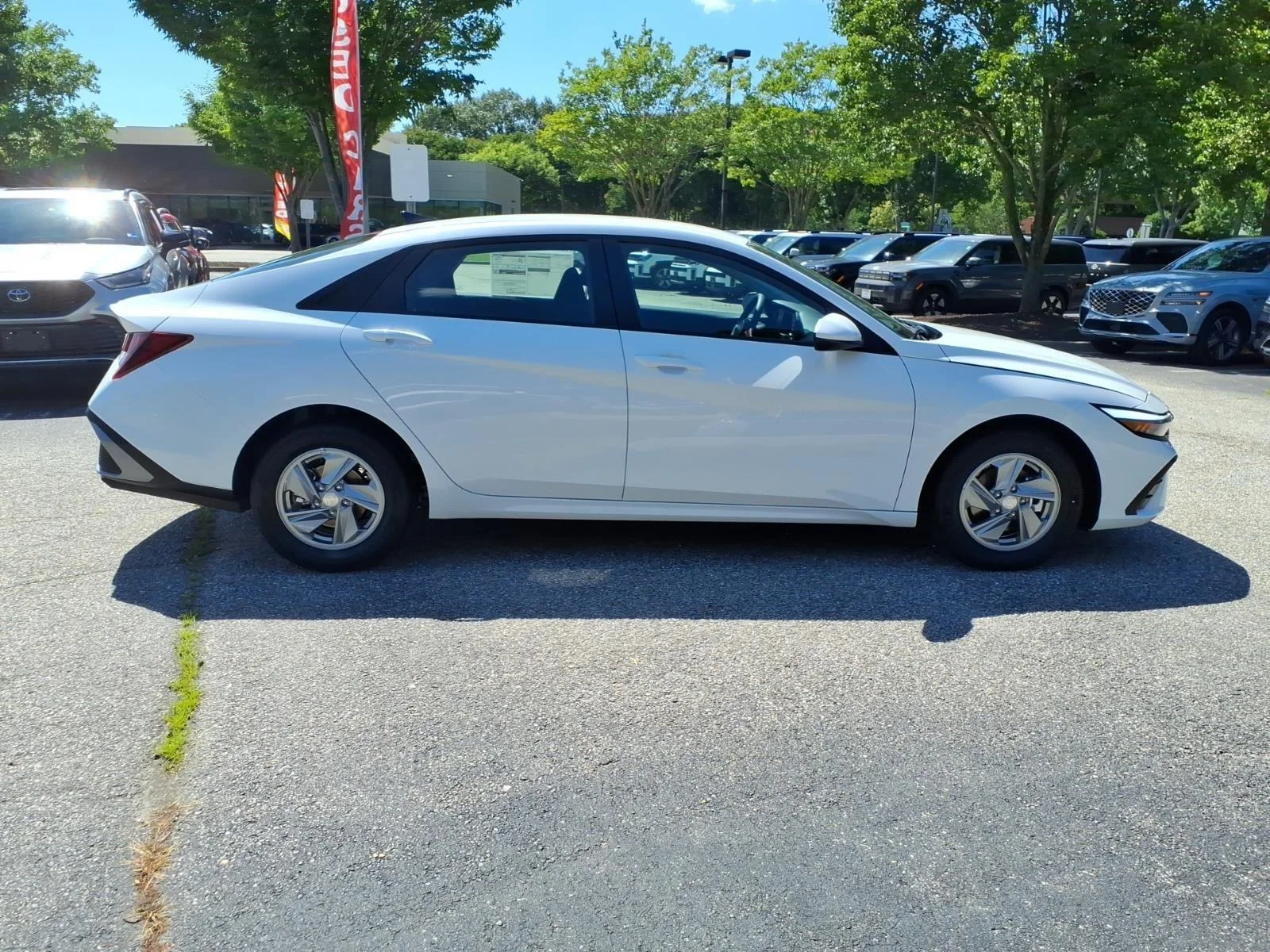 New 2026 Serenity White Pearl Hyundai SE image 5