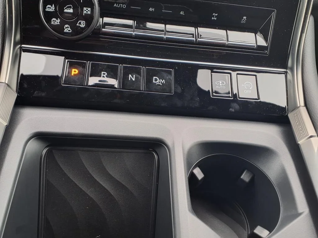 2025 Nissan Armada PRO-4X - Photo 23
