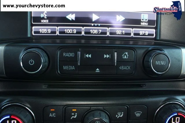 Used 2014 Silver Chevrolet LT image 28