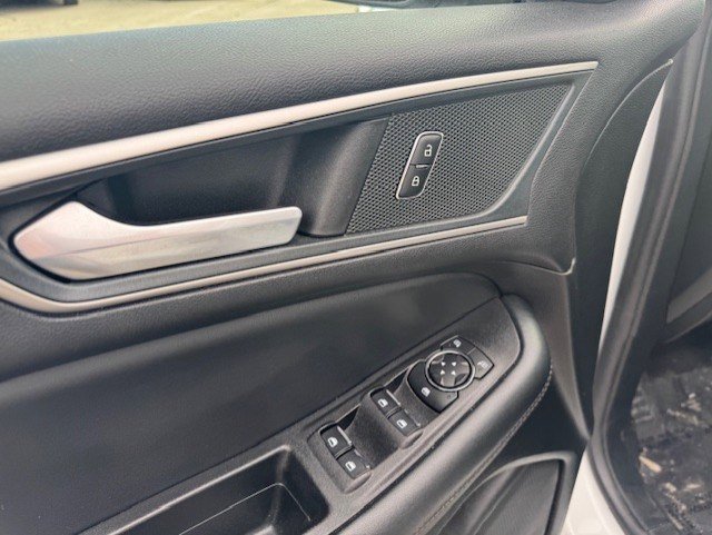 2024 Ford Edge SEL - Photo 10