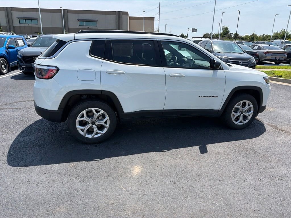 2026 Jeep Compass Latitude - Photo 8