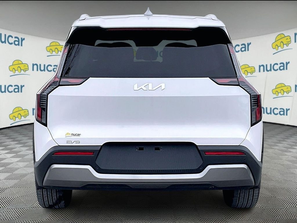 New 2026 Glacial White Pearl Kia Wind image 6