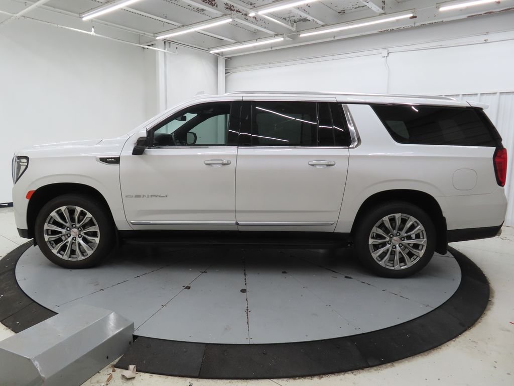 Used 2023 White GMC Denali image 6