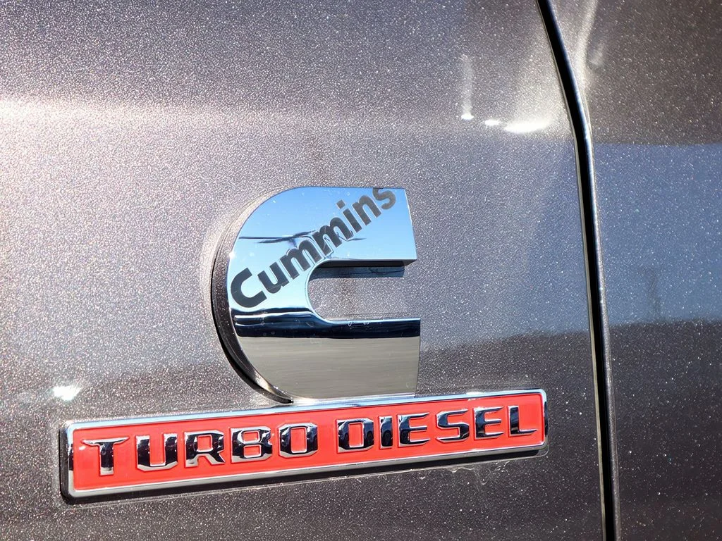 2025 RAM Ram 3500 Pickup Laramie - Photo 30