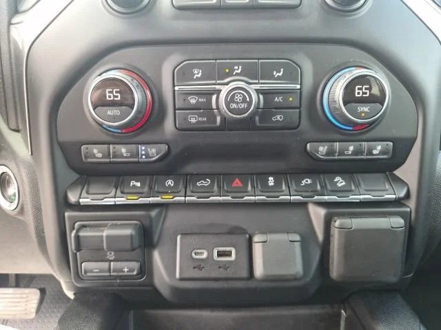 2019 Chevrolet Silverado 1500 LTZ - Photo 28