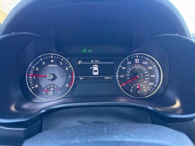 Used 2023 Red Kia LXS image 13