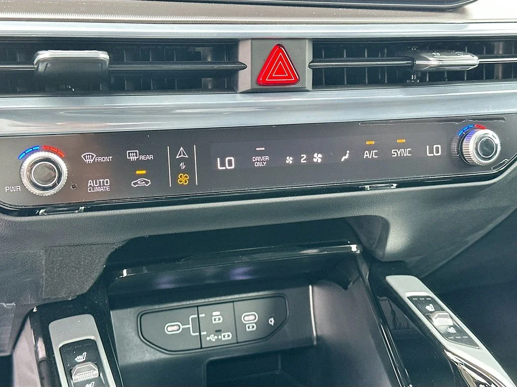 2026 Kia Sorento SX Prestige Hybrid - Photo 16