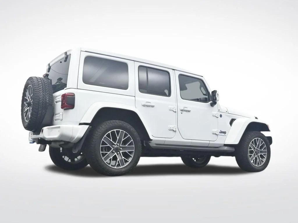 Used 2024 White Jeep High Altitude 4xe image 34