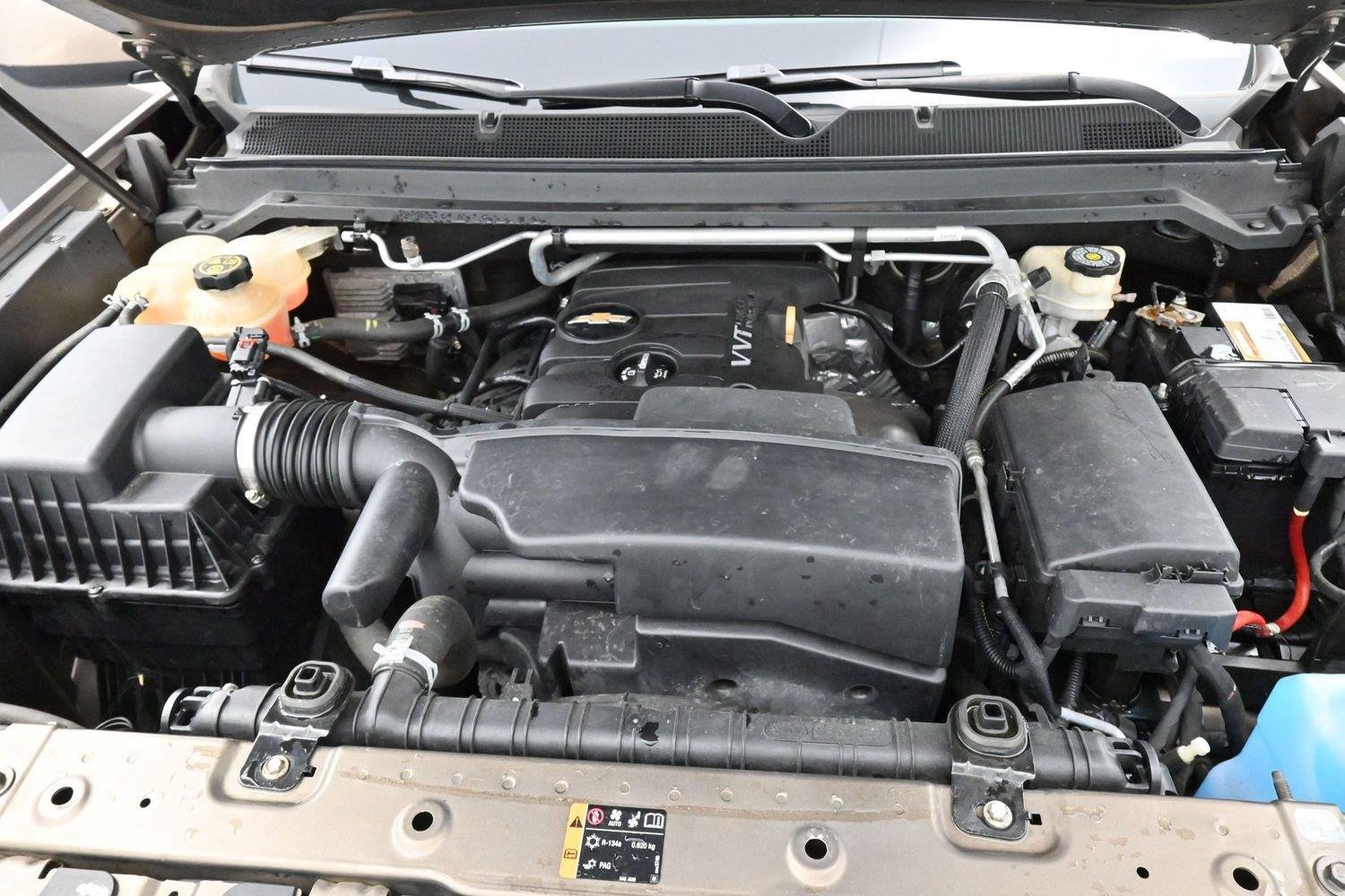 Used 2015 Brownstone Metallic Chevrolet 4WD LT image 42