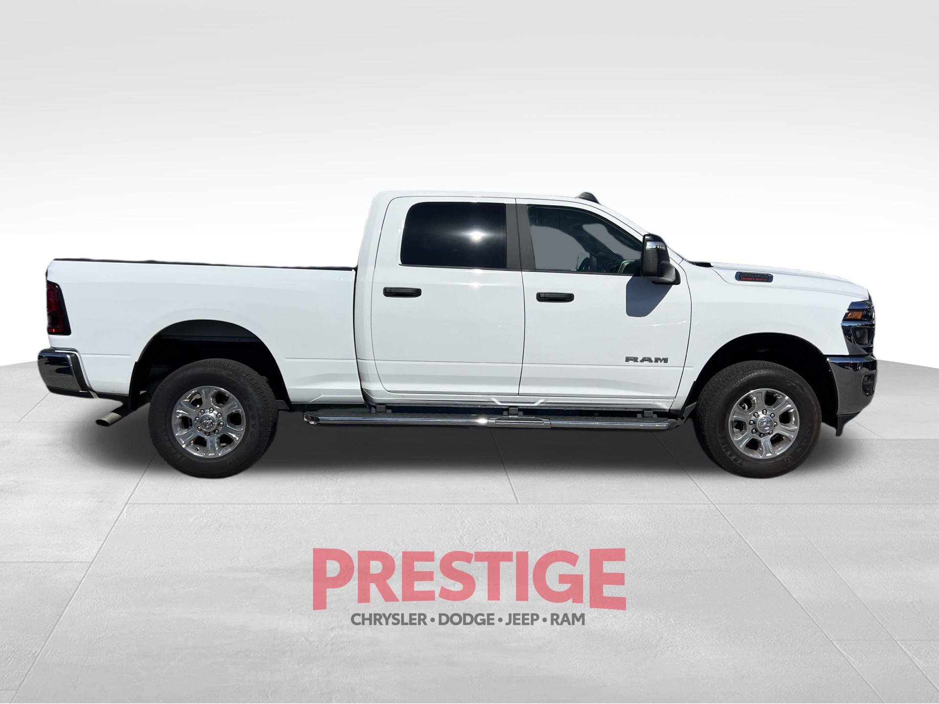 Used 2026 White Ram Big Horn image 7