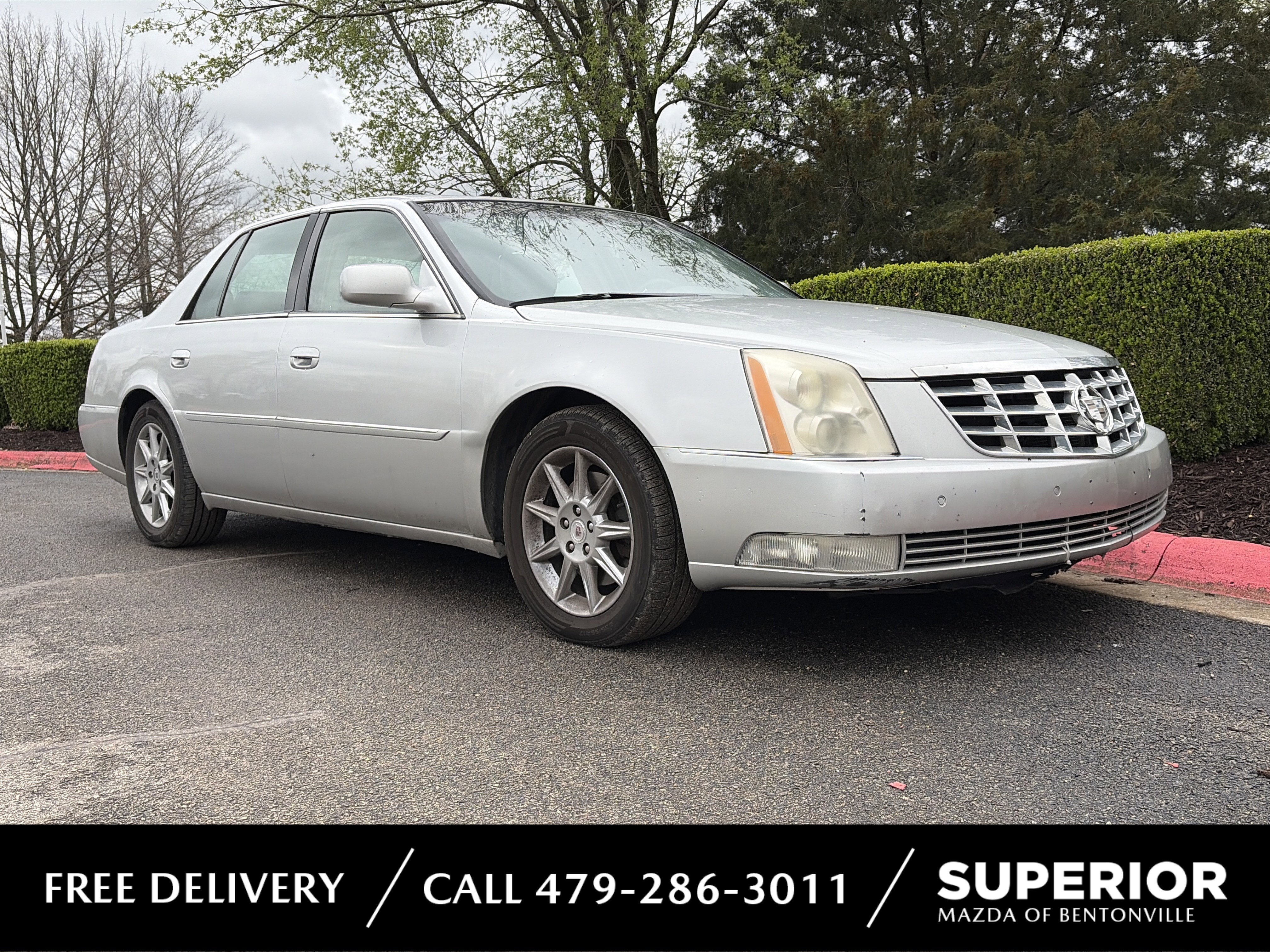 2011 Cadillac DTS Luxury Collection