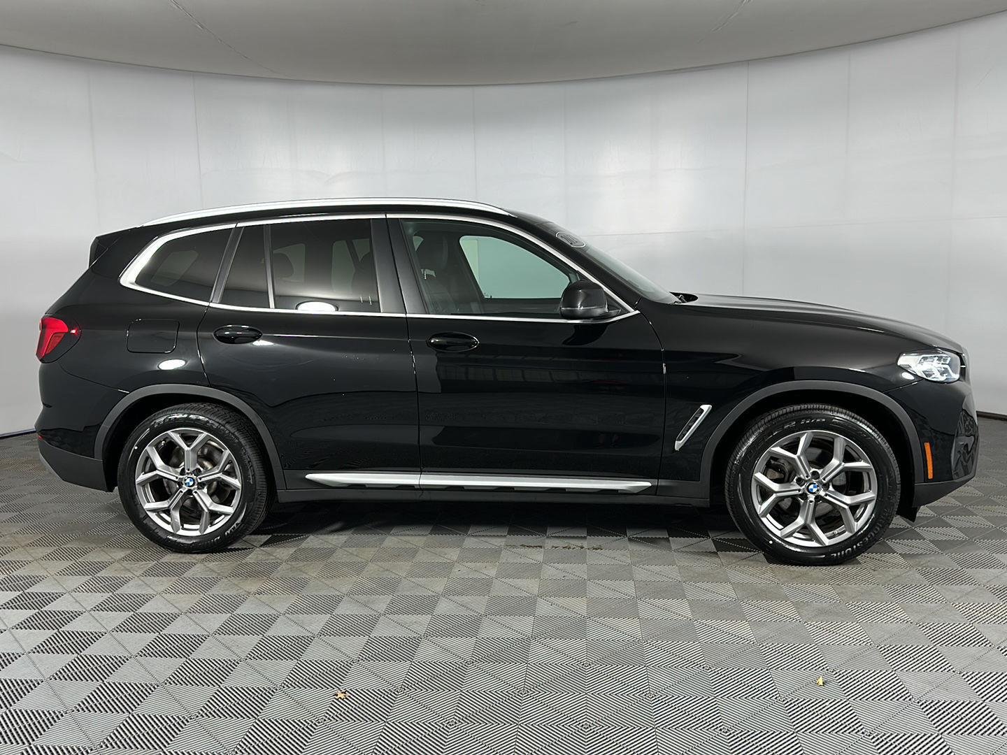 Certified Used 2023 Jet Black BMW xDrive30i image 31