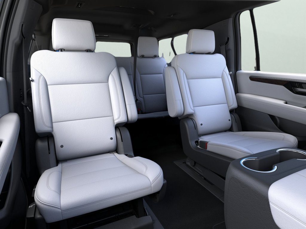 2026 Chevrolet Suburban Premier - Photo 17
