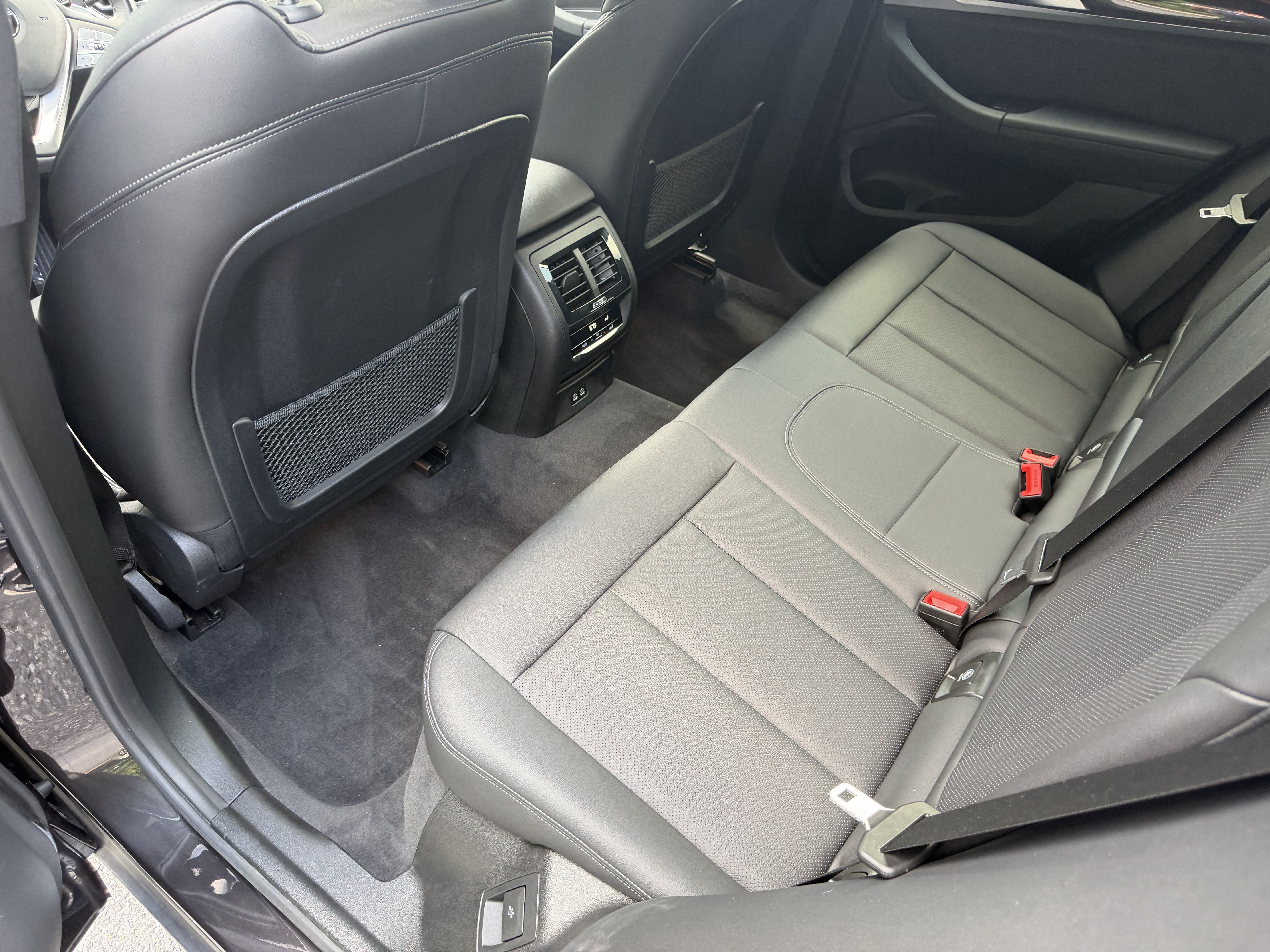 Used 2023 DARK GRAPHITE MET BMW xDrive30i image 16