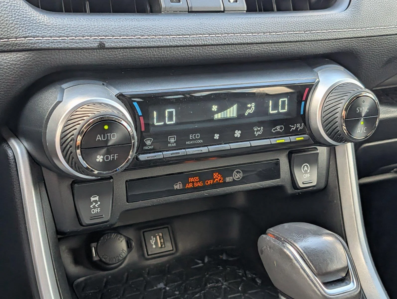 Used 2023 Lunar Rock Toyota XLE Premium image 18