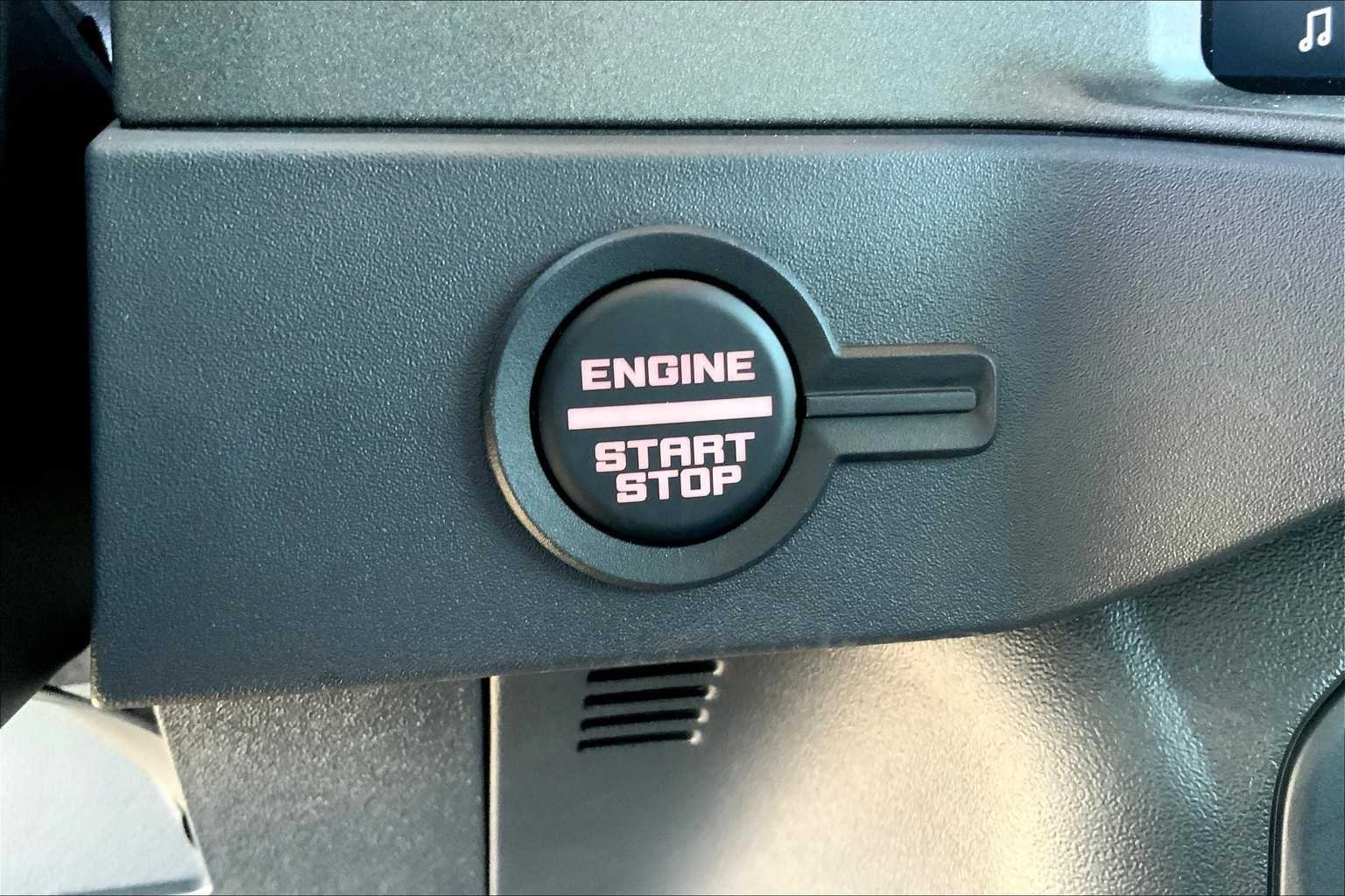 Used 2025 Marsh Gray Ford Raptor image 18