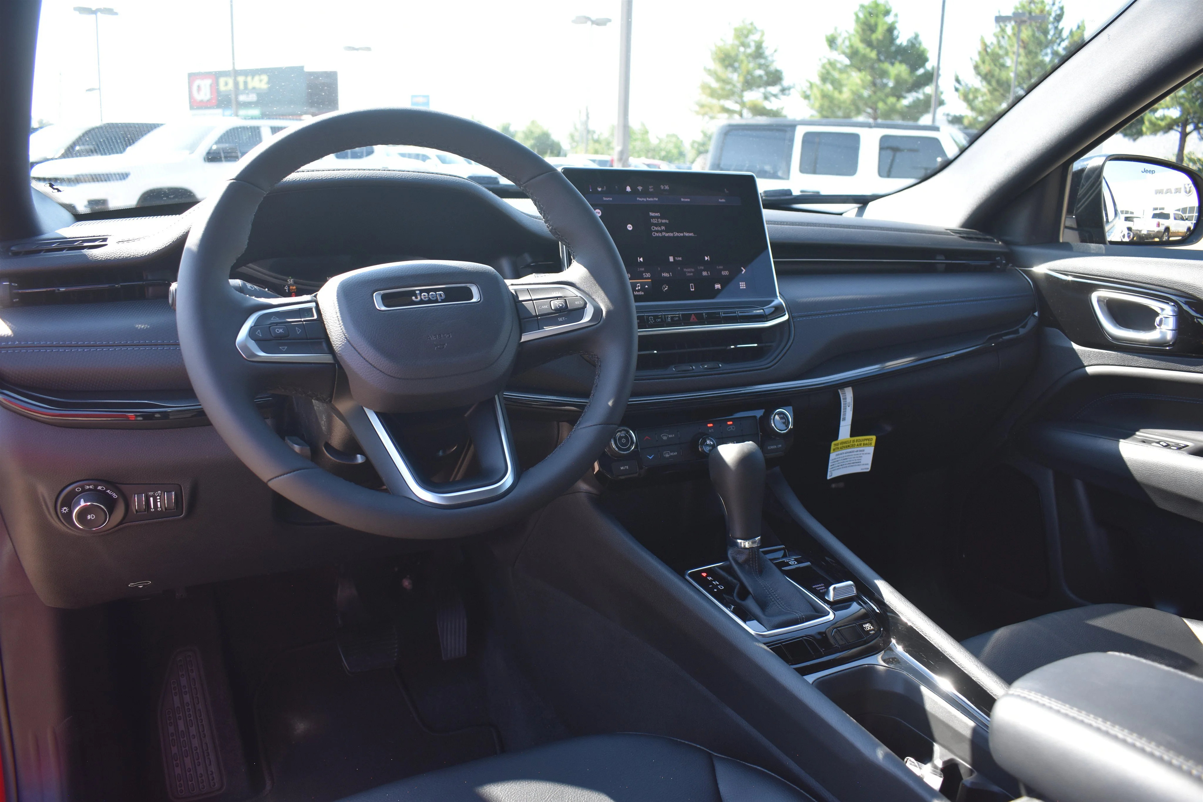 New 2026 Red Hot Pearlcoat Jeep Latitude Altitude image 17