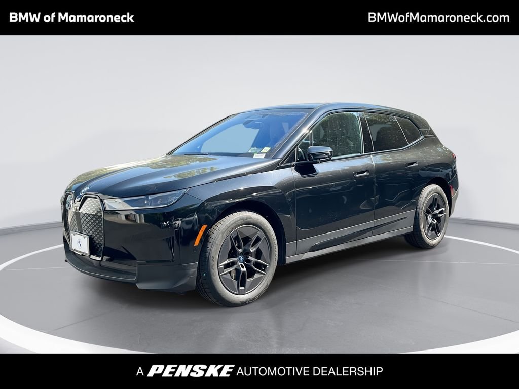 2024 BMW iX xDrive50's photo