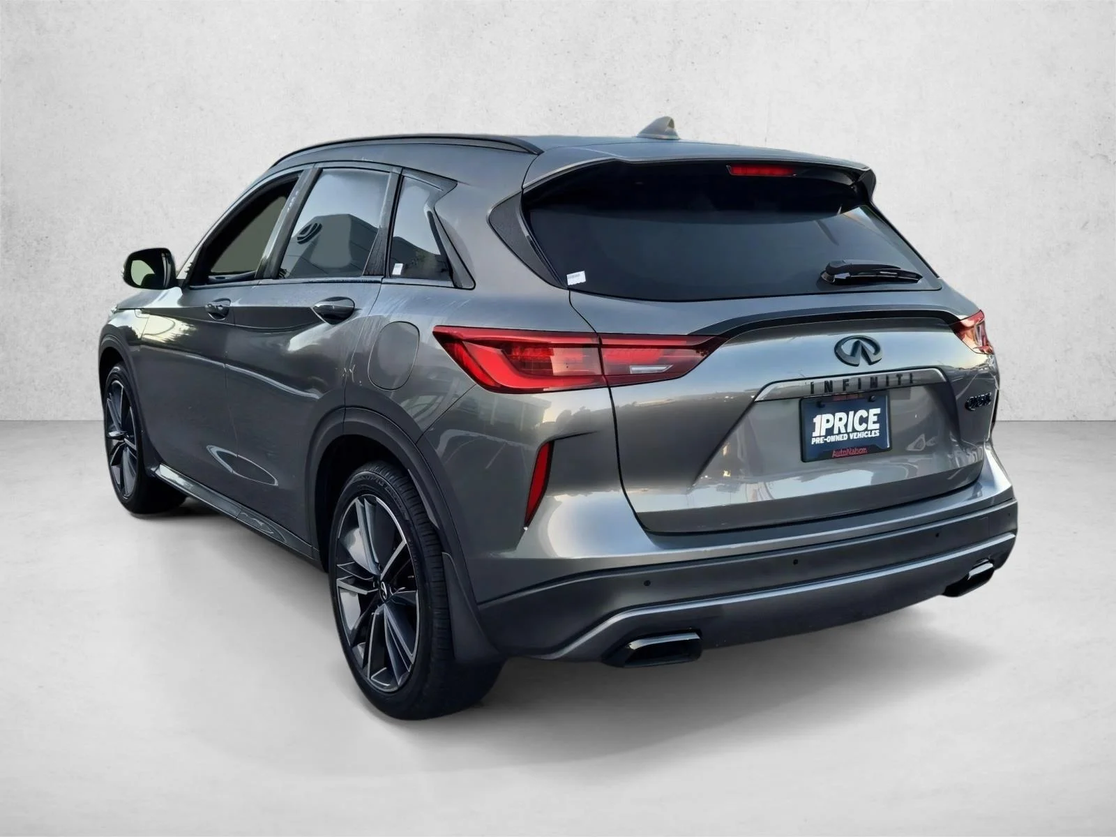 Used 2024 Graphite Shadow INFINITI SPORT image 9