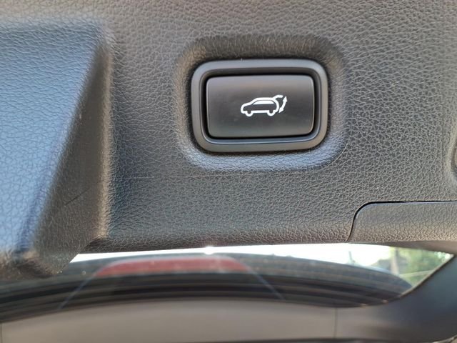 Used 2023 Gray Hyundai SEL image 17