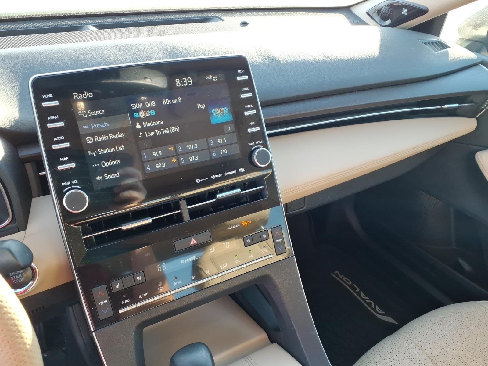 2019 Toyota Avalon Limited - Photo 9