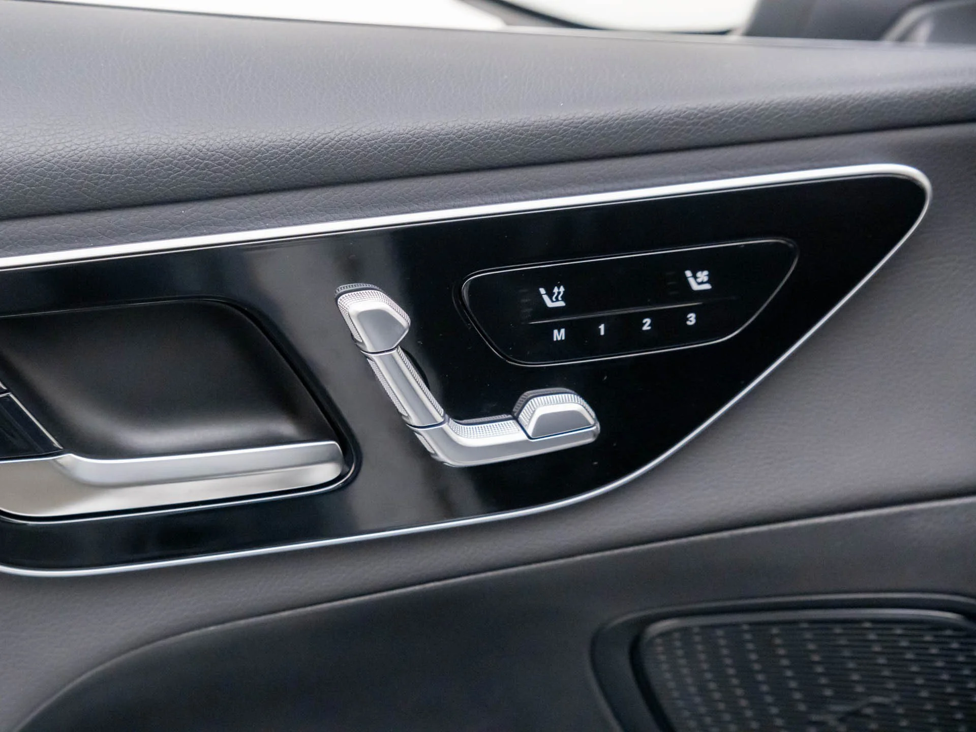 New 2026 Silver Mercedes-Benz GLC 300 image 13