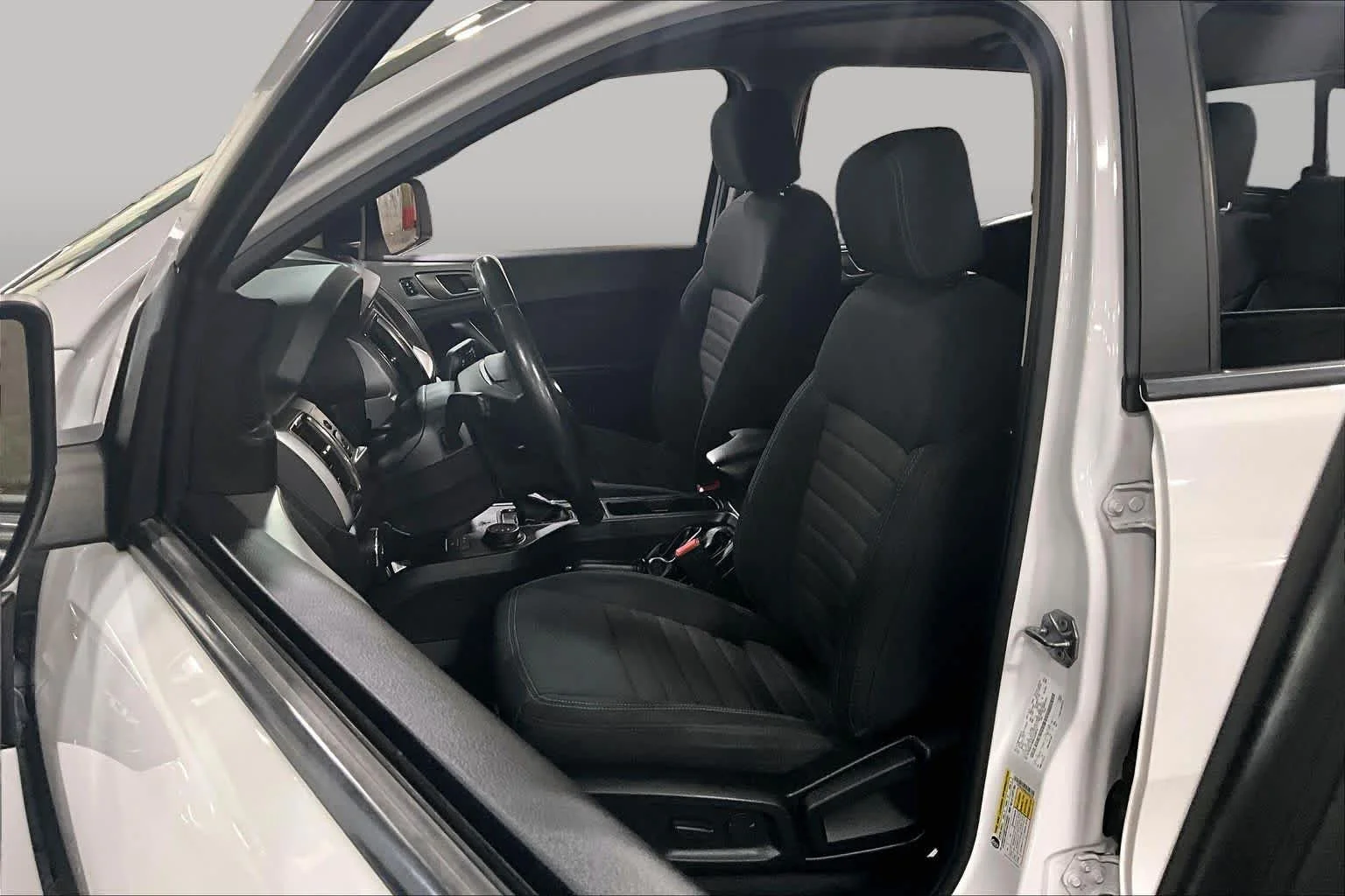 Certified Used 2021 Oxford White Ford XLT image 8