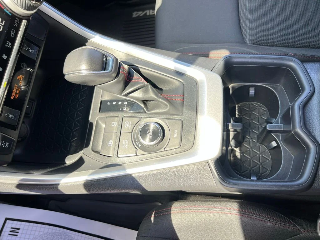 Used 2022 White Toyota SE image 29