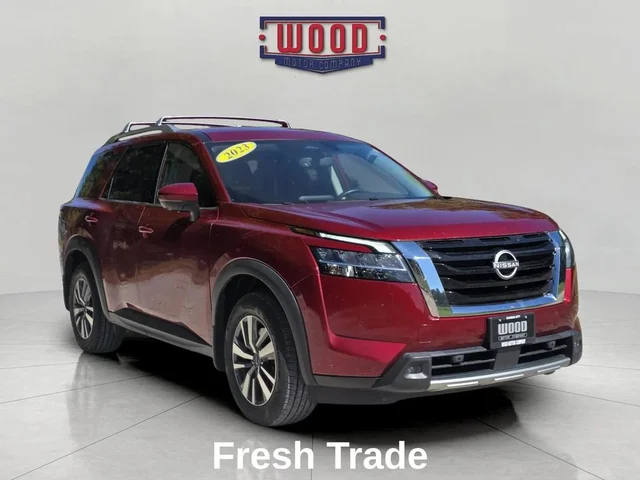 2023 Nissan Pathfinder SL