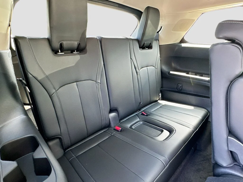 Used 2027 Black INFINITI PURE image 29
