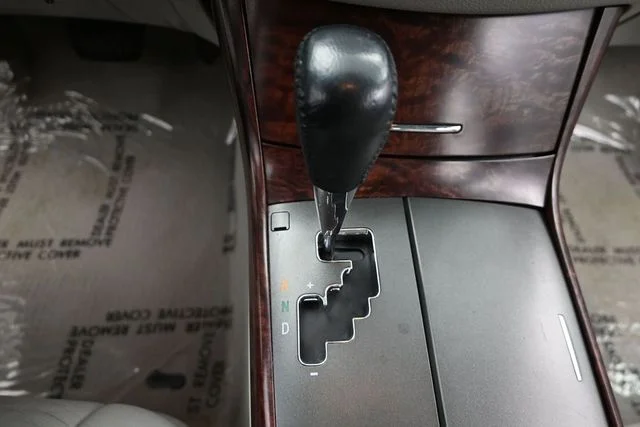 Used 2011 Blue Toyota Limited image 13