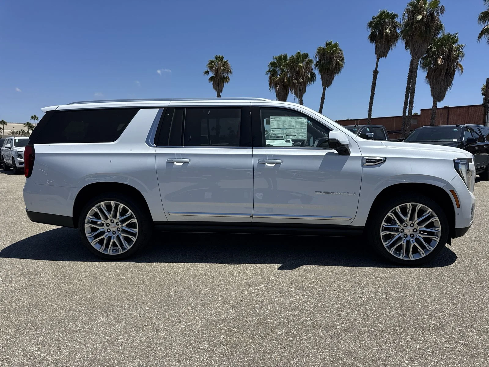 2026 GMC Yukon XL Denali - Photo 12