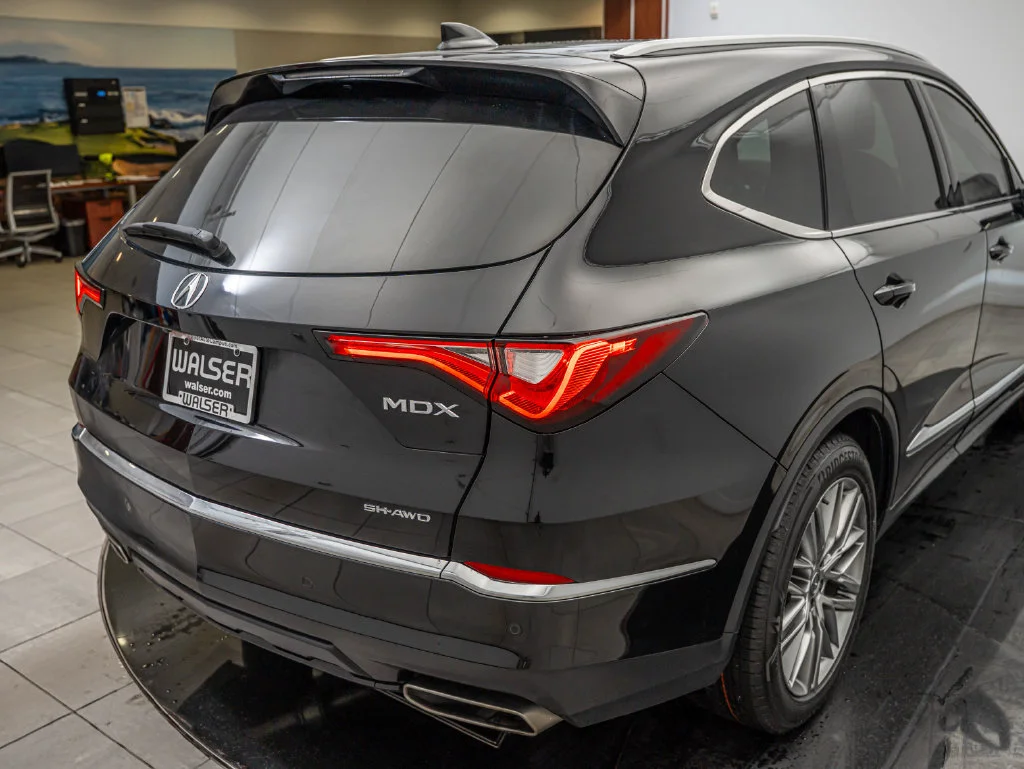 Certified Used 2022 Majestic Black Pearl Acura Advance image 15