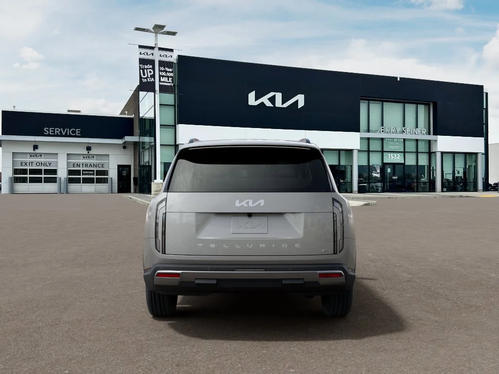 New 2027 Ivory Kia S image 5