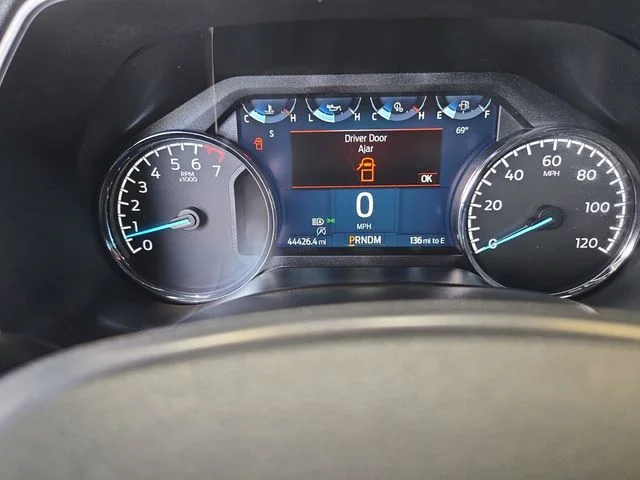 Certified Used 2023 Oxford White Ford XLT image 14