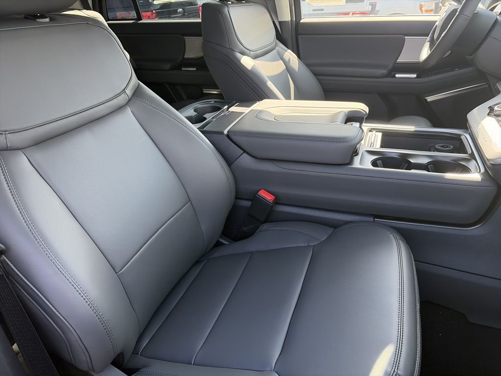 New 2026 Black Ford Active image 38