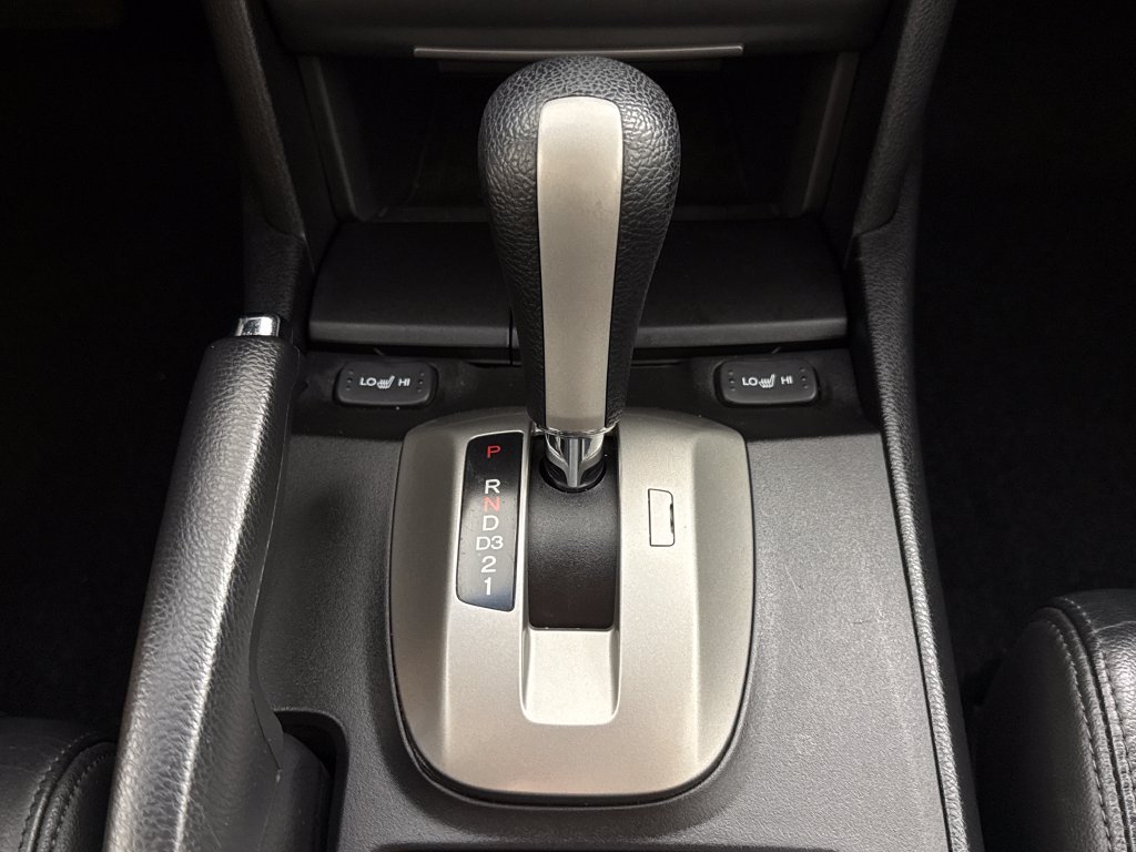 Used 2009 Silver Honda EX-L image 18