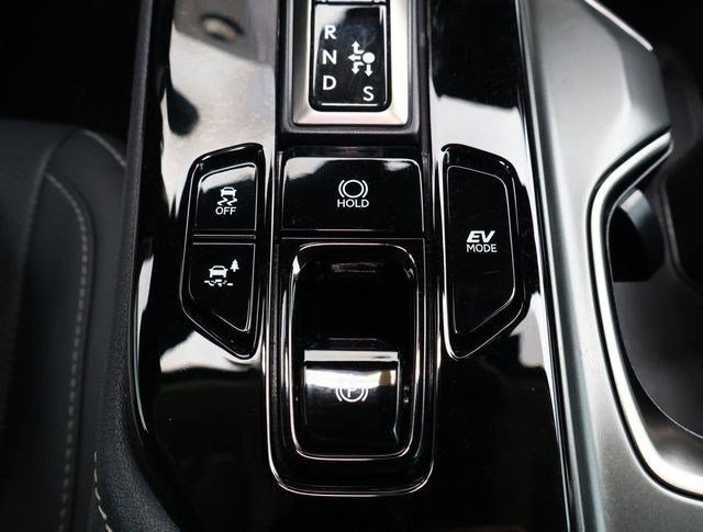 Used 2025 Gray Lexus 350h Luxury image 28