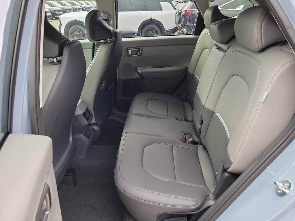New 2027 Pale Gray Kia EX image 16