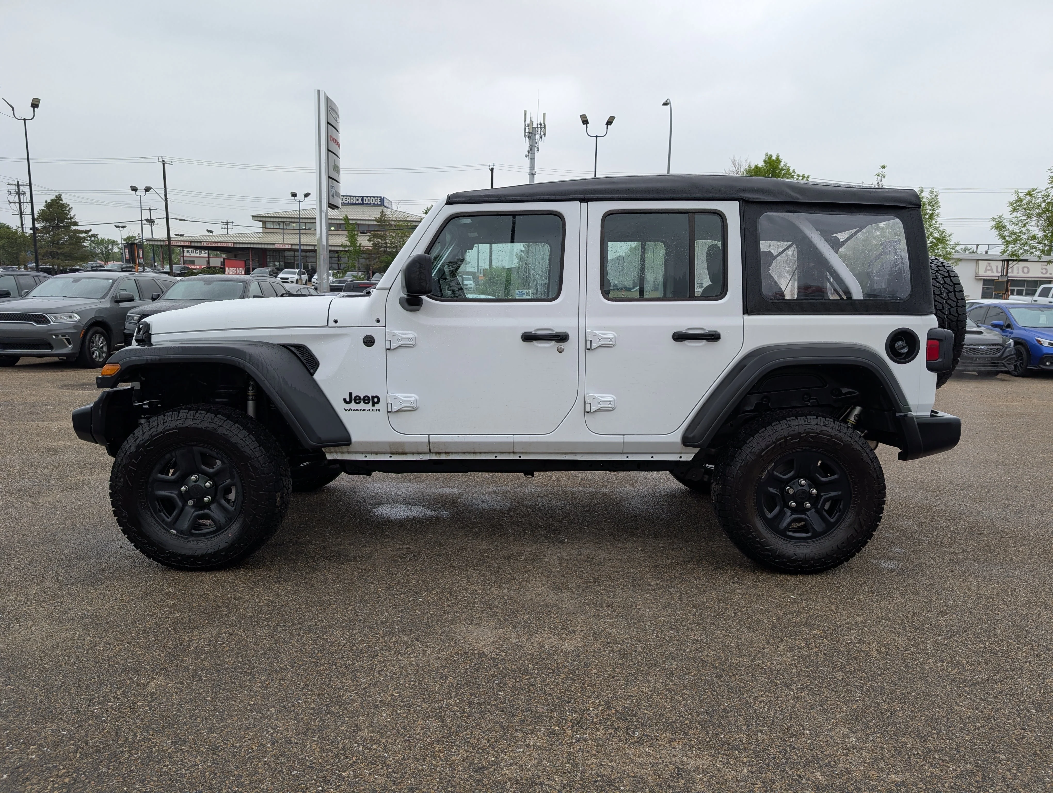 Used 2025 Bright White Jeep Sport image 3