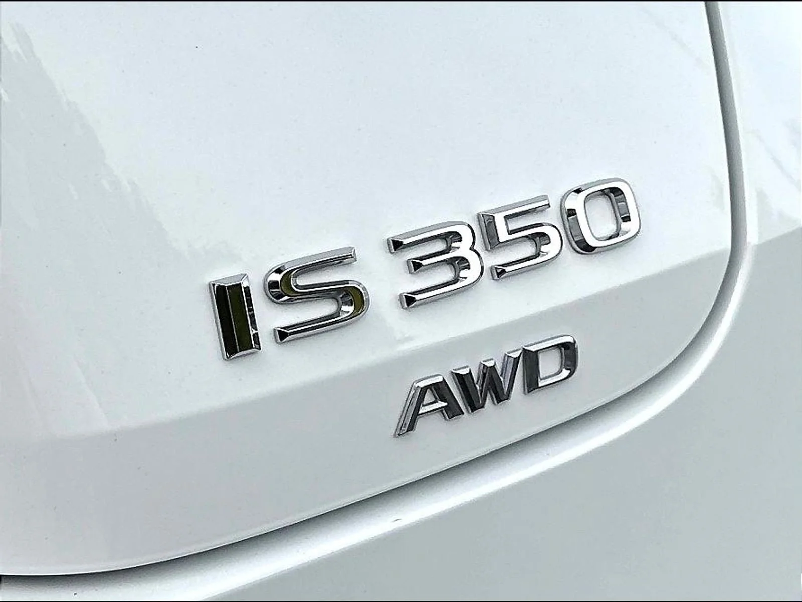 Certified Used 2024 White Lexus  image 26