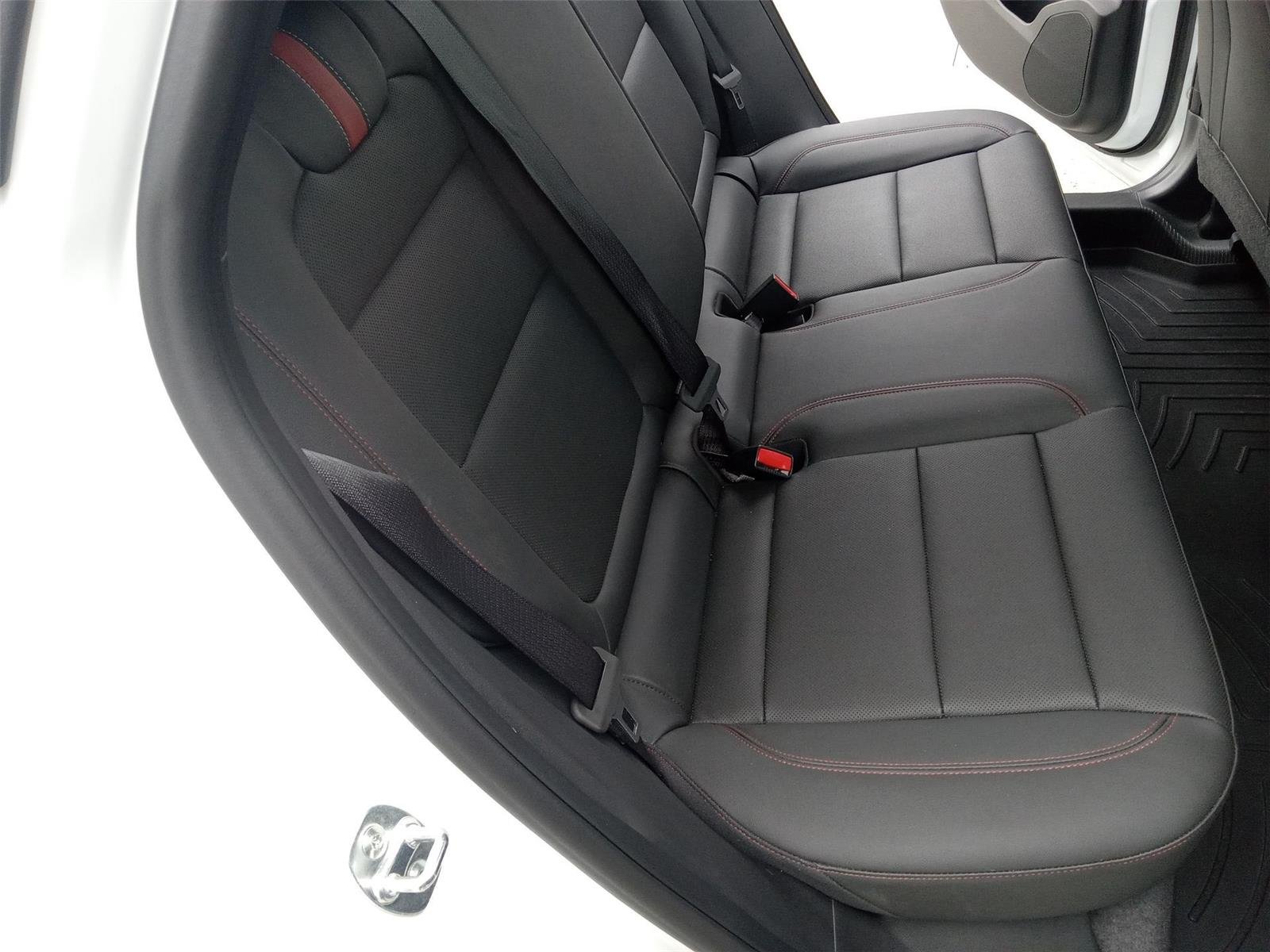 2025 Chevrolet Trax RS - Photo 11