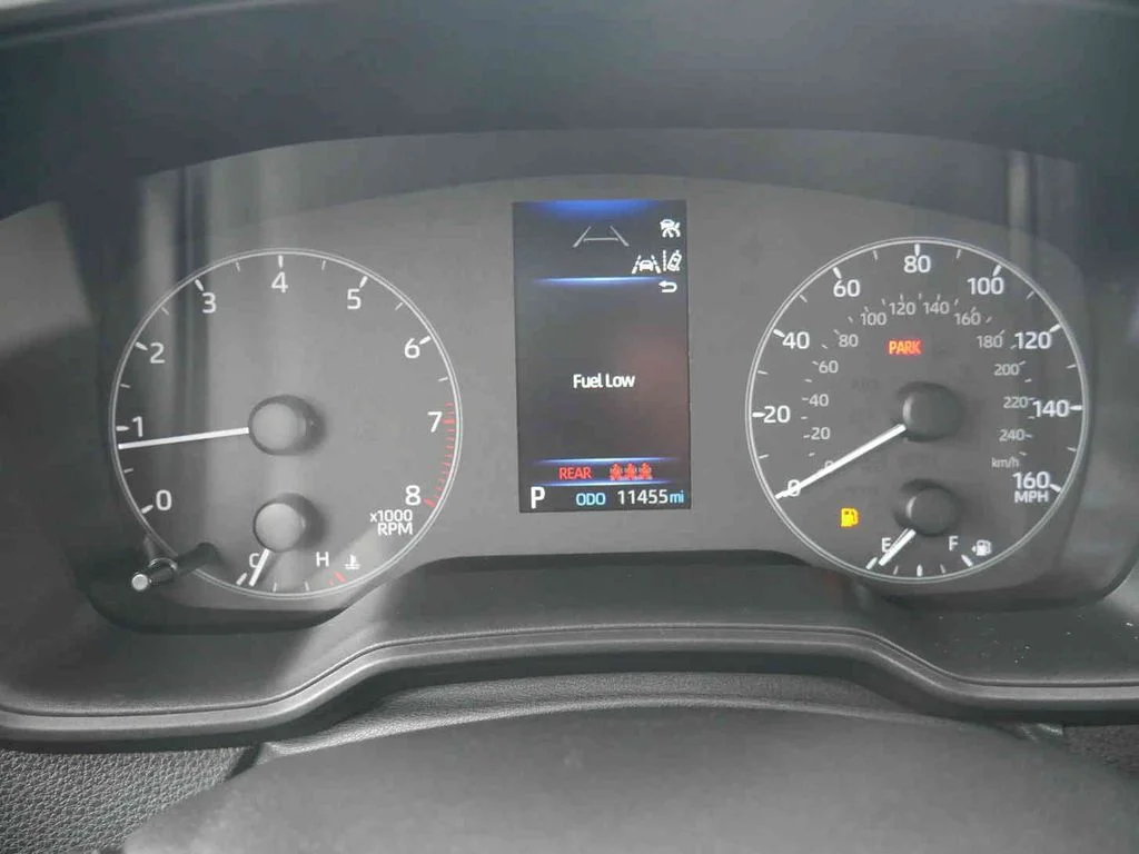 Used 2025 White Toyota LE image 30