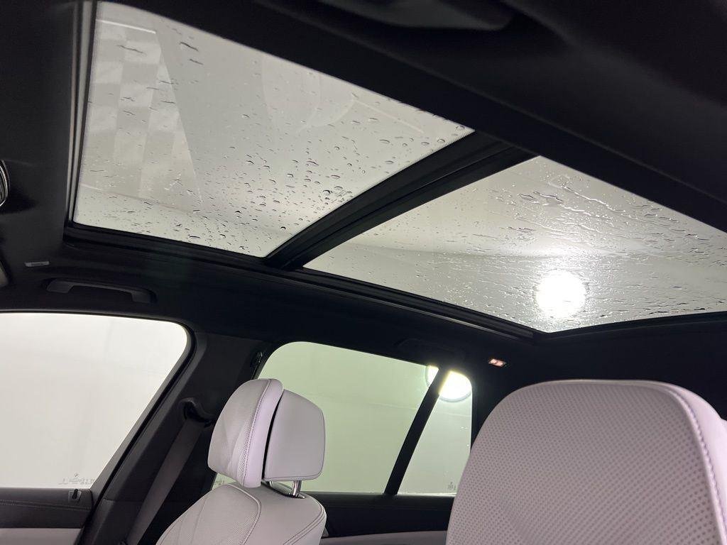 New 2026 Alpine White BMW xDrive50e image 9