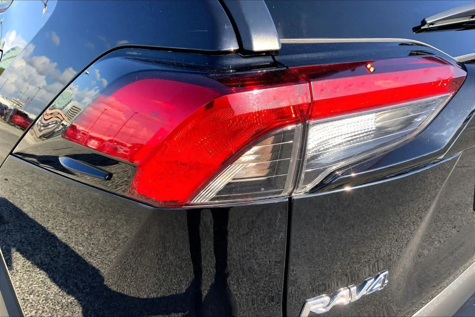 Used 2025 Midnight Black Metallic Toyota XLE image 28
